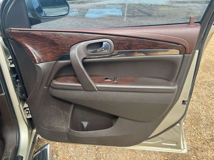 2014-buick-enclave-image-22