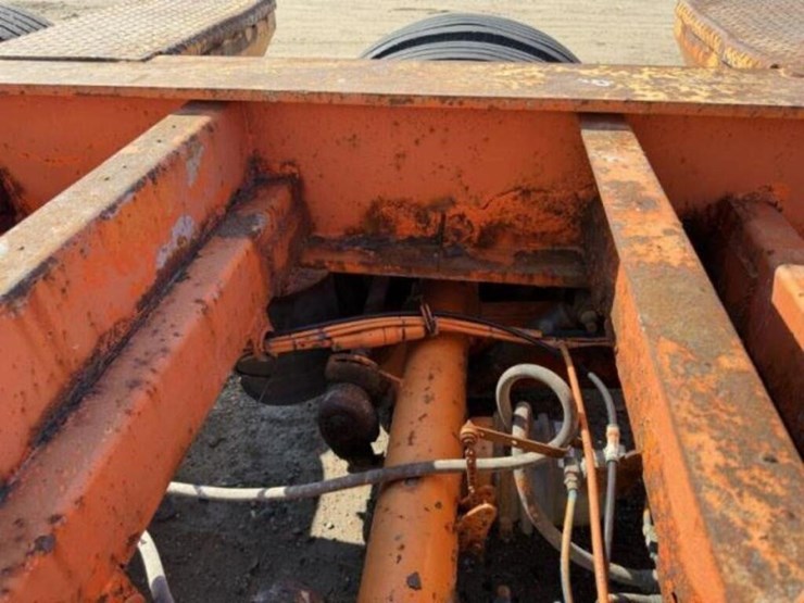 2010-eager-beaver-50gsl/3-50-ton-quad/a-lowboy-112-image-30