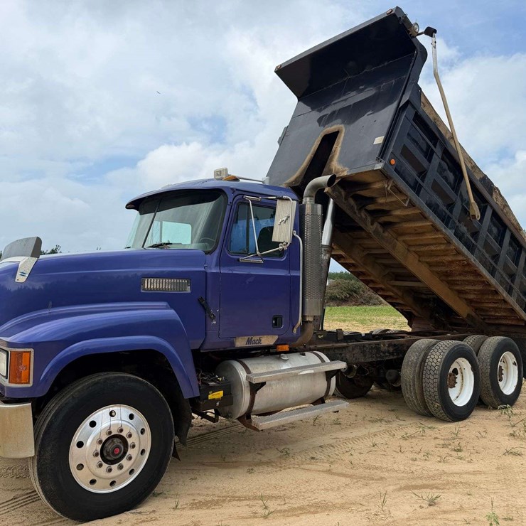 1998 MACK CH613