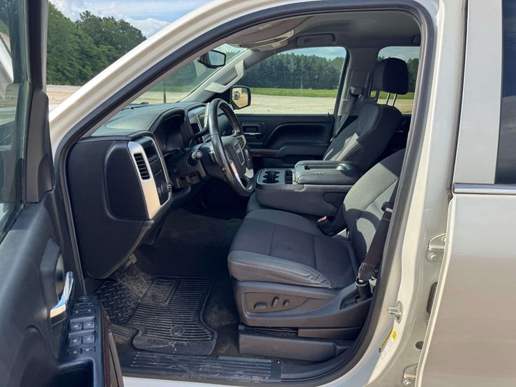 2015-gmc-sierra-1500-sle-image-10