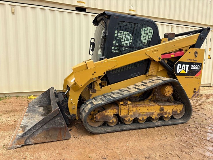 2014-caterpillar-299d-image-1