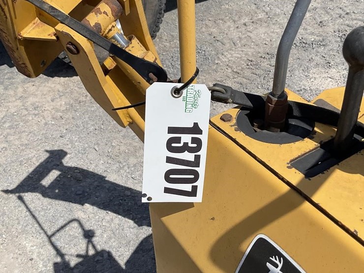 2003-deere-pro-911-image-7