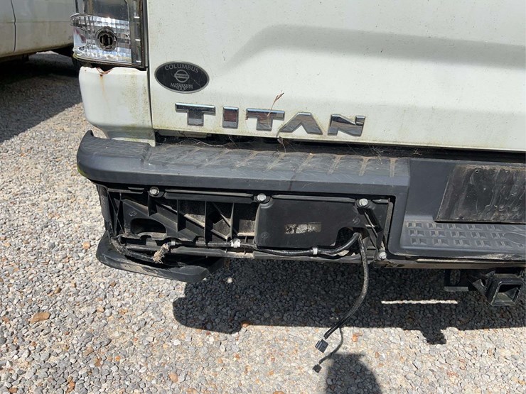 2021-nissan-titan-image-9