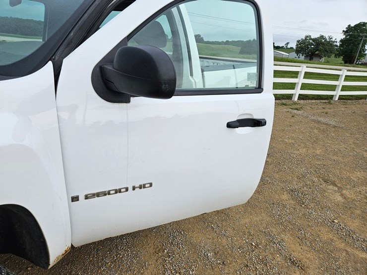 chevrolet-2500-image-21