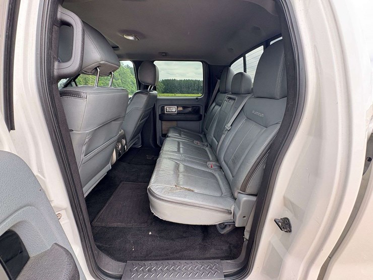 2012-ford-f150-platinum-image-16