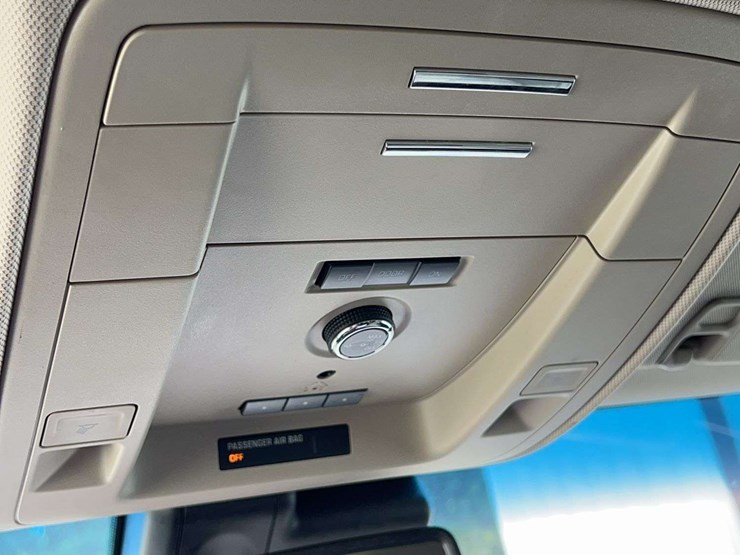 2019-chevrolet-tahoe-image-26