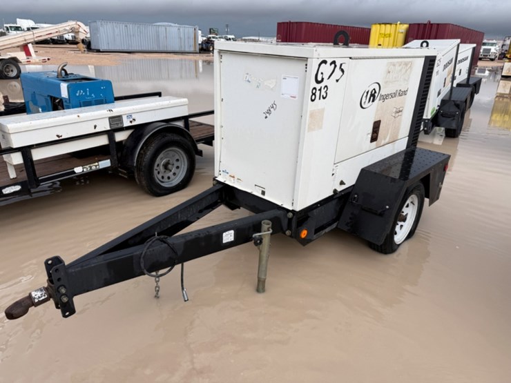 2010-ingersoll-rand-g25-image-1