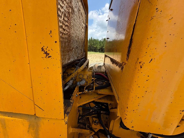 deere-670b-image-32