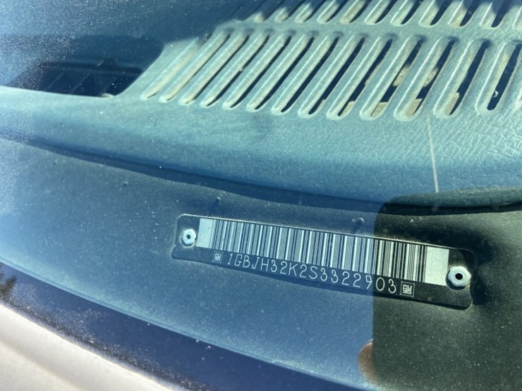 1995-chevrolet-30-image-9