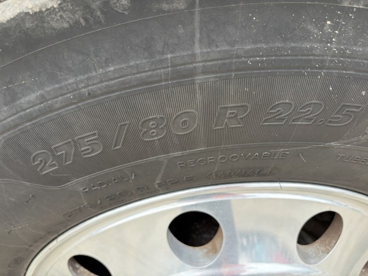 2016-kenworth-t680-image-19