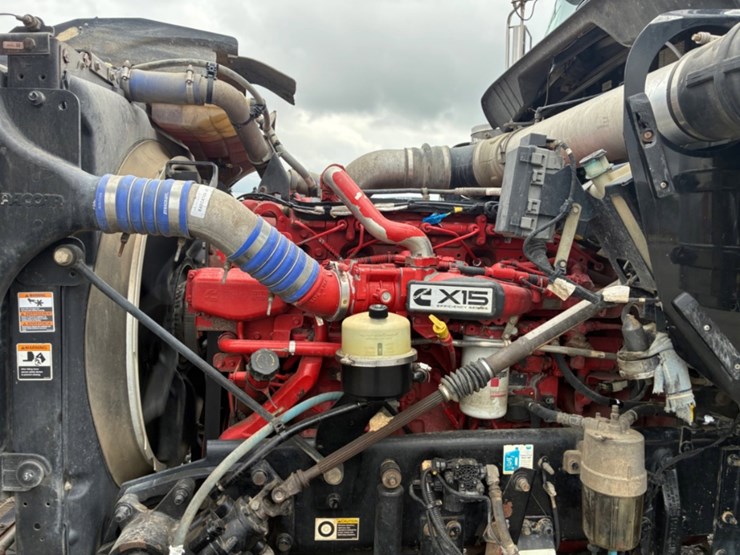 2018-kenworth-w900-image-7
