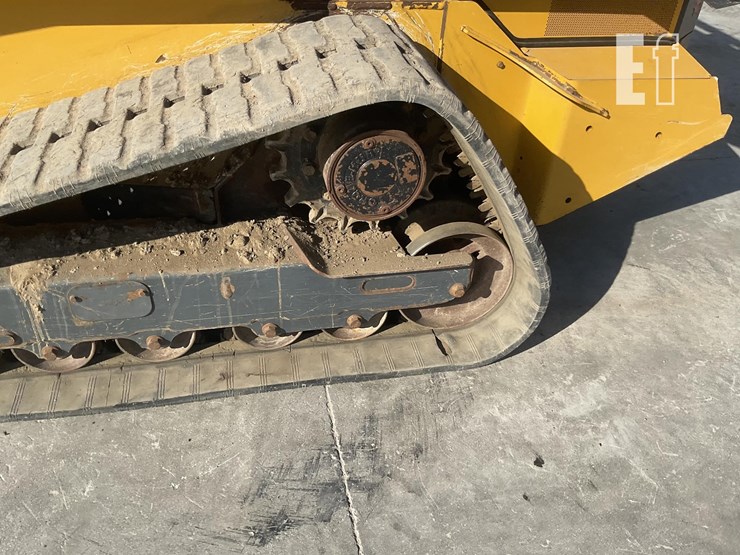 2021-deere-333g-image-9