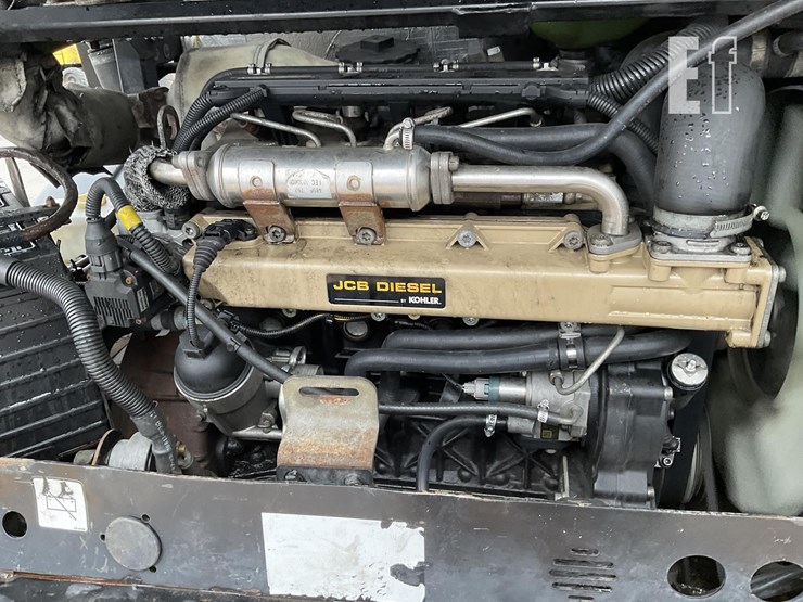 2010-jcb-409-image-16