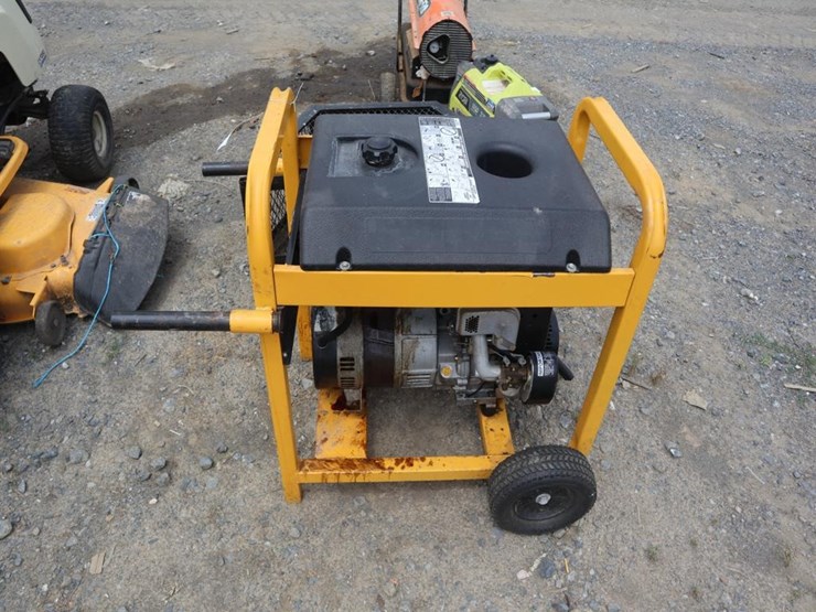 titan-6250w-generator-image-2
