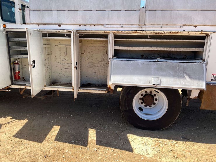 2004-international-durastar-4300-image-14