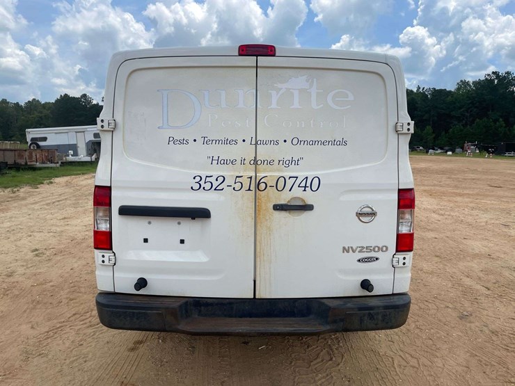 2018-nissan-nv2500hd-image-6
