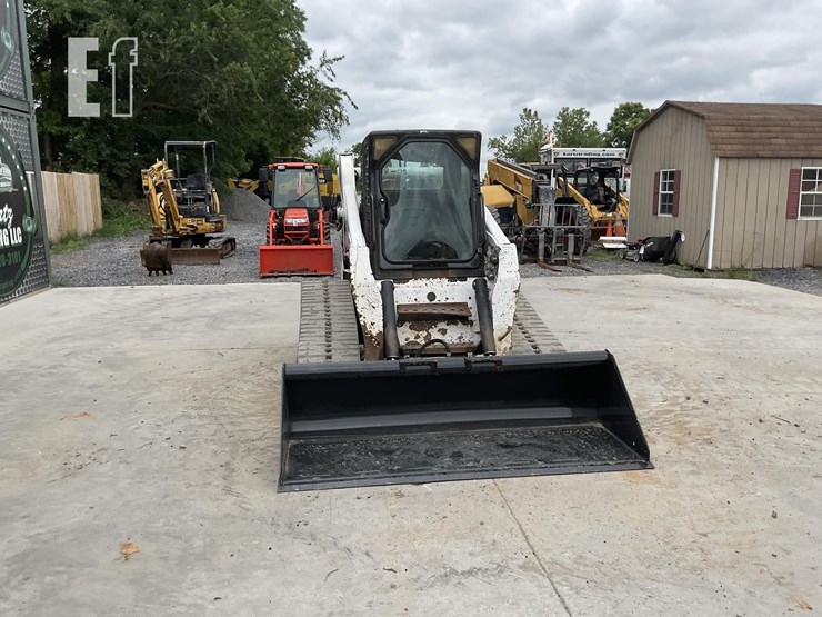 2008-bobcat-t320-image-7