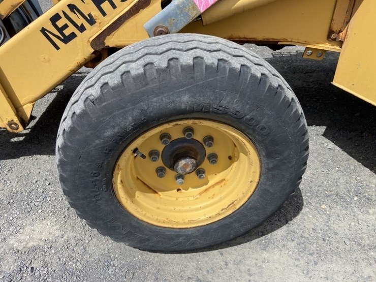 new-holland-575e-image-23