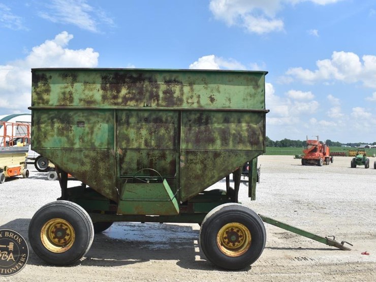 john-deere-250-image-6