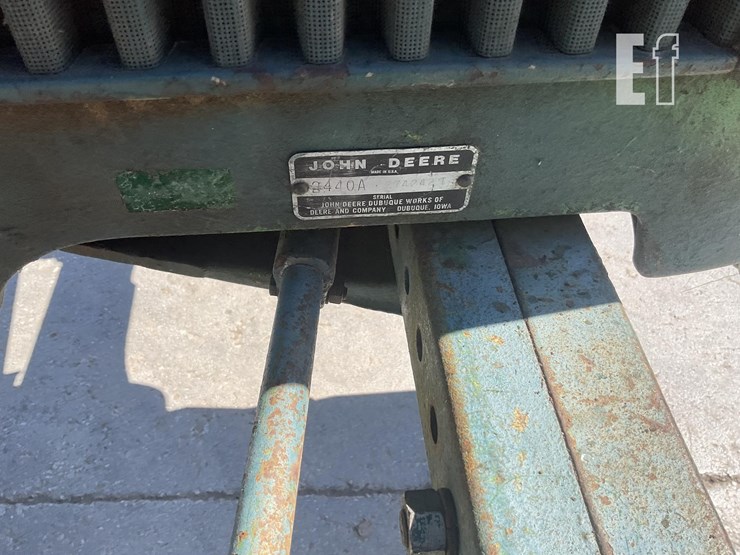 1977-john-deere-2440-image-18