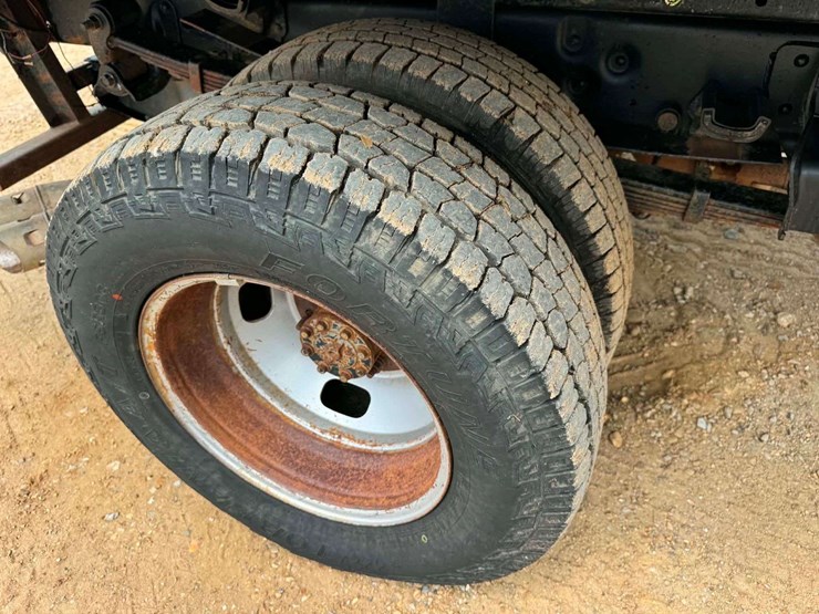 2012-ford-f350-image-12