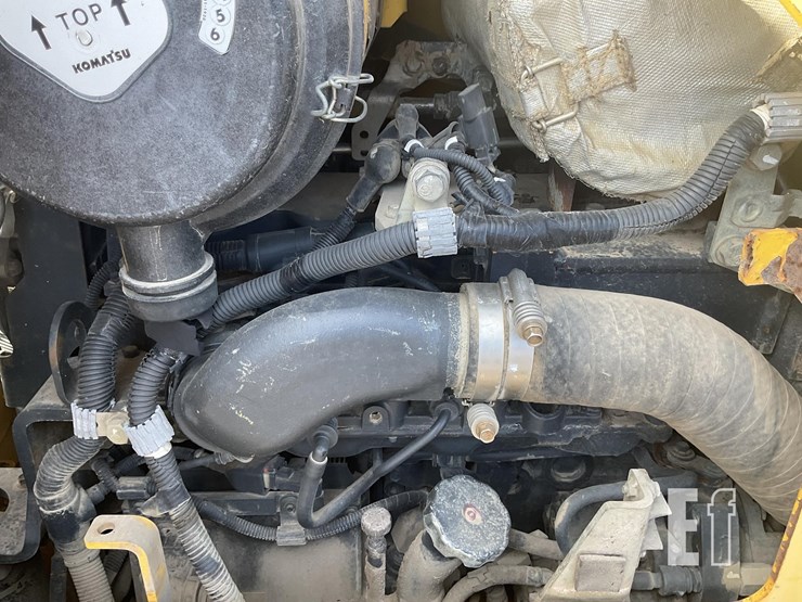 2012-komatsu-d39px-22-image-21