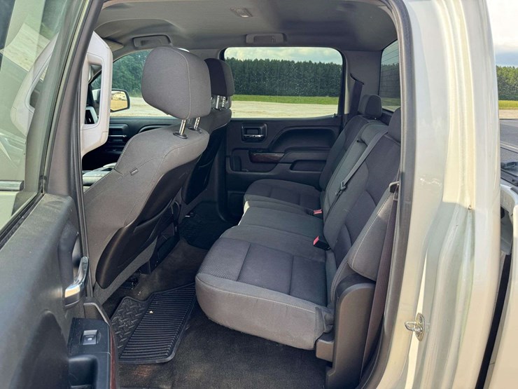 2015-gmc-sierra-1500-sle-image-17