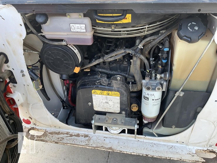 2020-bobcat-t66-image-21