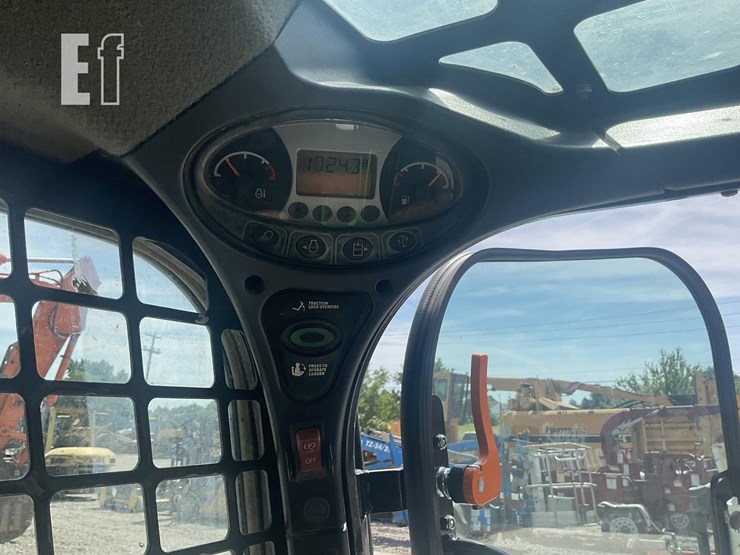 2021-bobcat-t595-image-16