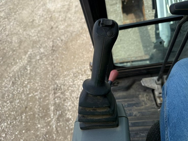2020-bobcat-e26-image-26