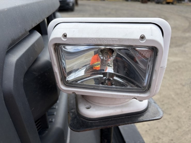 2012-ford-f550-image-15