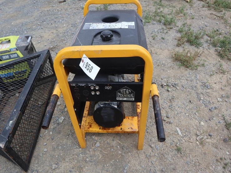 titan-6250w-generator-image-5