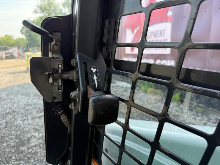 bobcat-s570-image-21