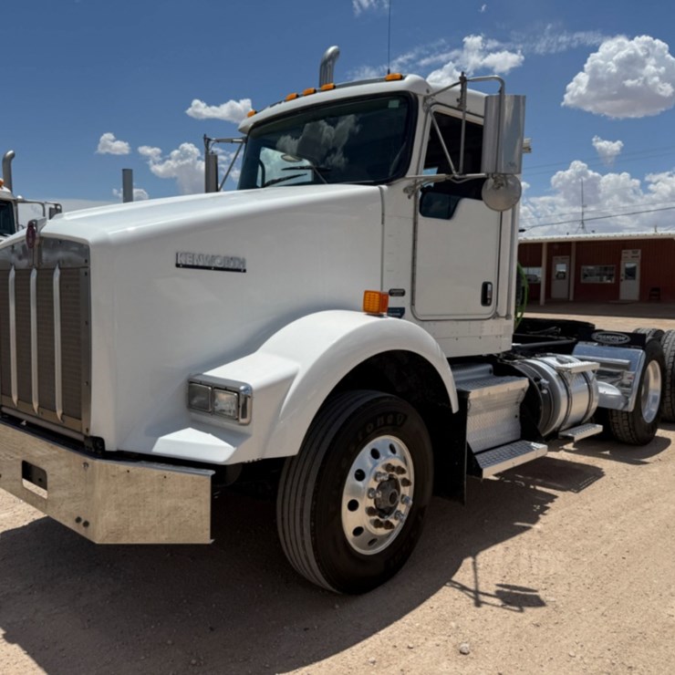 2016 KENWORTH T800