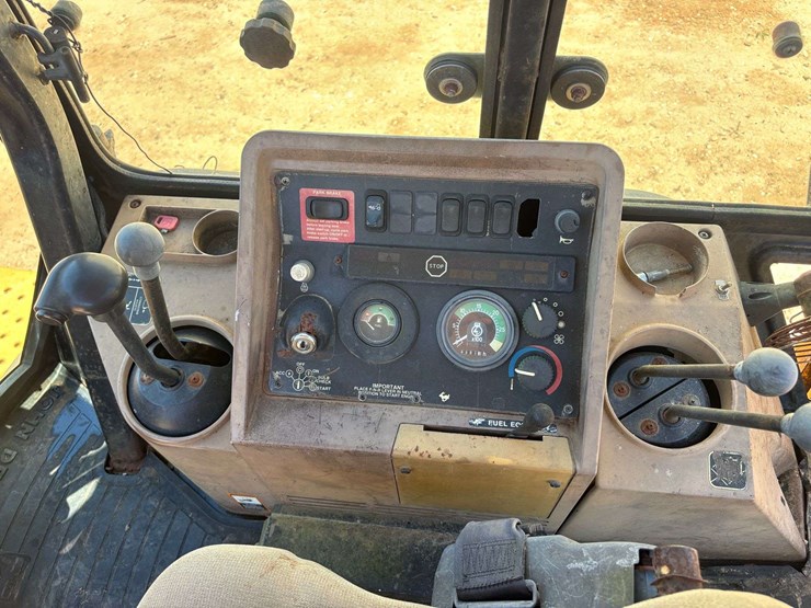 deere-410e-image-19