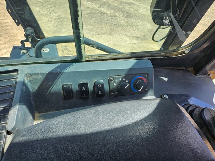 deere-550k-image-42