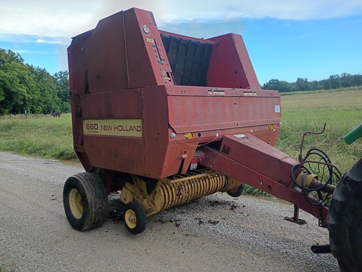 new-holland-660-image-7
