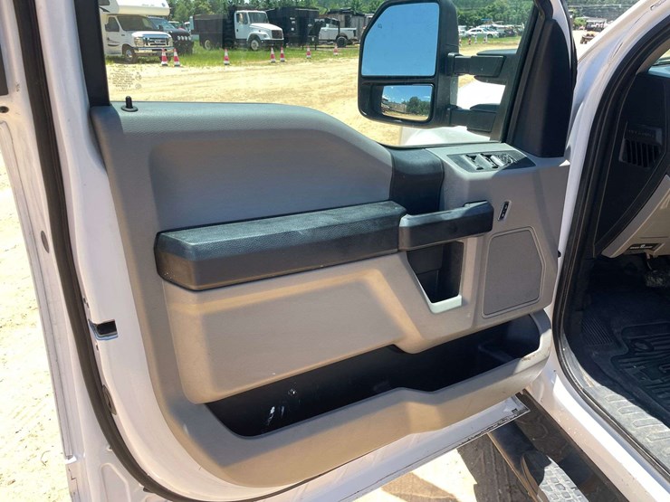 2019-ford-f250-image-9