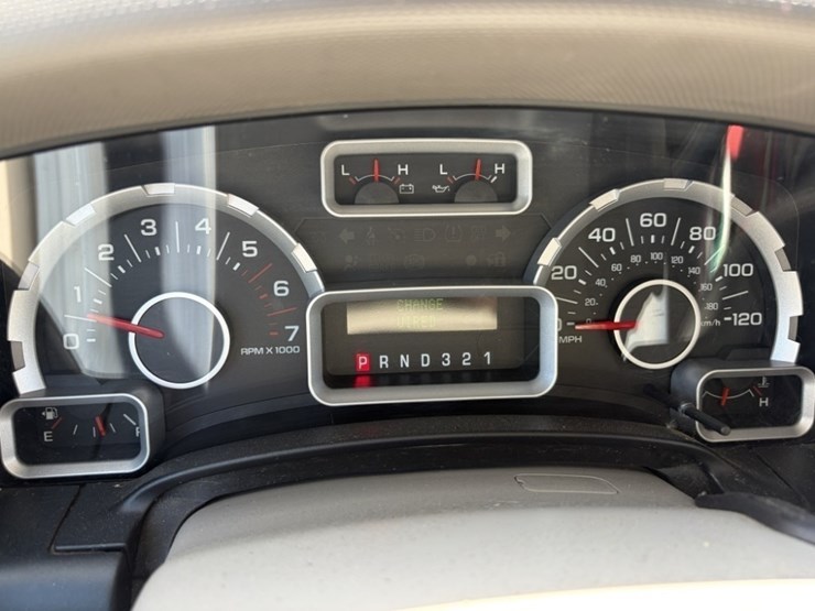 2008-ford-expedition-xlt-image-28