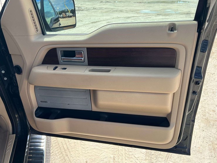 2014-ford-f150-king-ranch-image-22