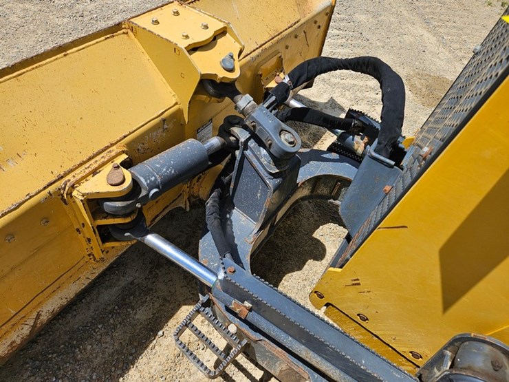 deere-550k-image-12