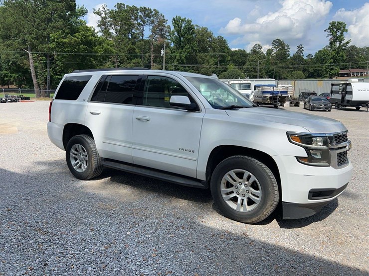 2019-chevrolet-tahoe-image-6