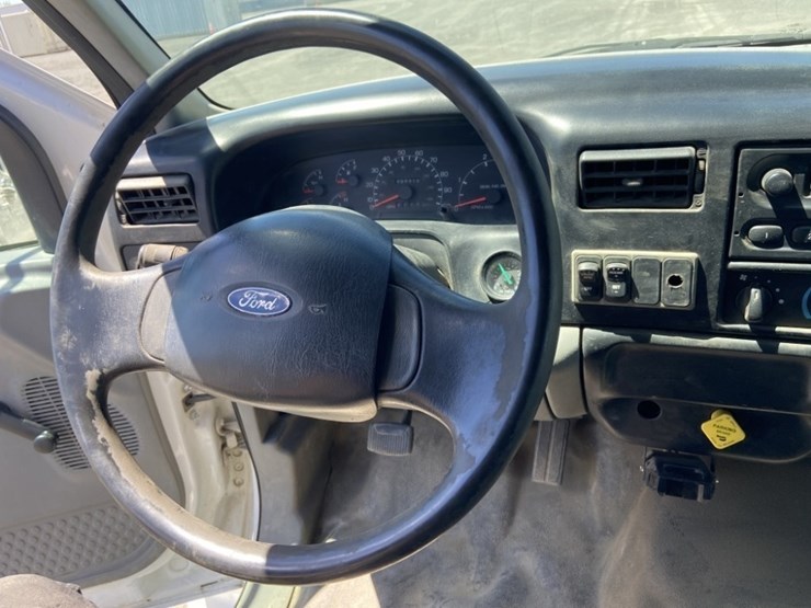 2005-ford-f750-sd-image-17