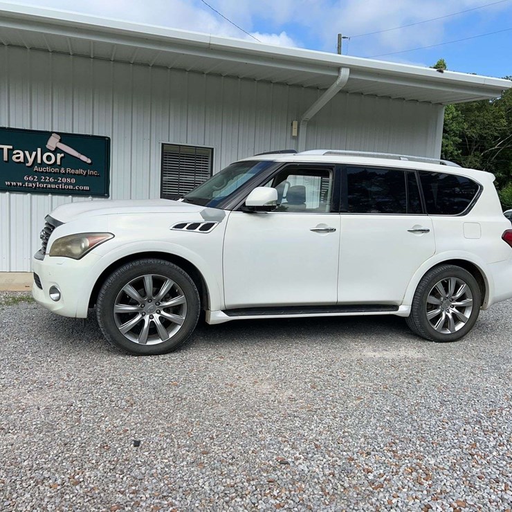 2012 INFINITI QX56