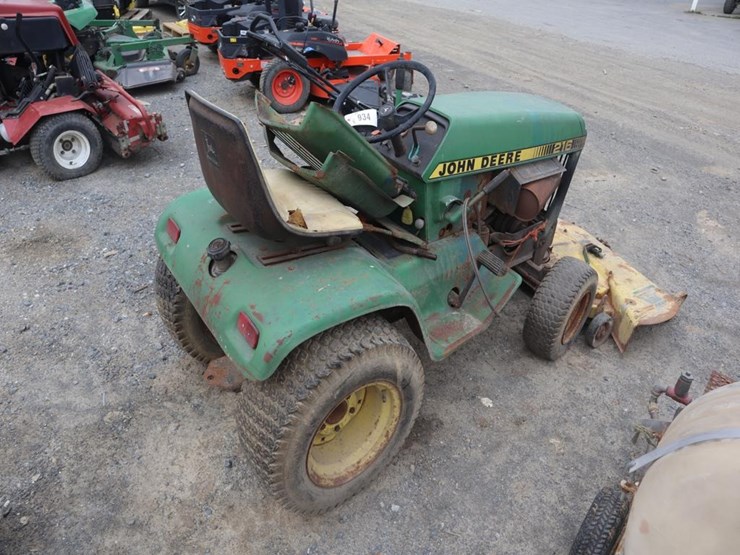 john-deere-216-image-8