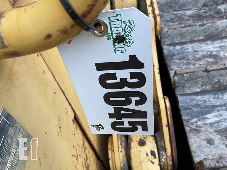 2010-caterpillar-d5k-lgp-image-19