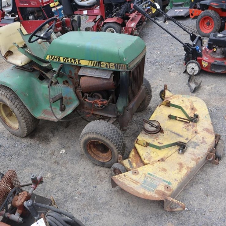 JOHN DEERE 216