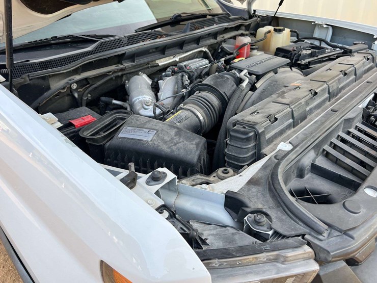 2021-chevrolet-silverado-2500-image-42