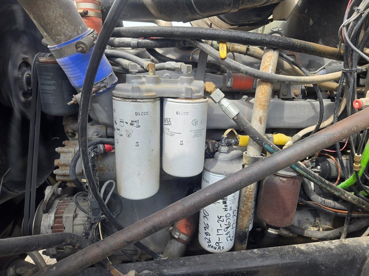 2003-mack-ch613-image-50