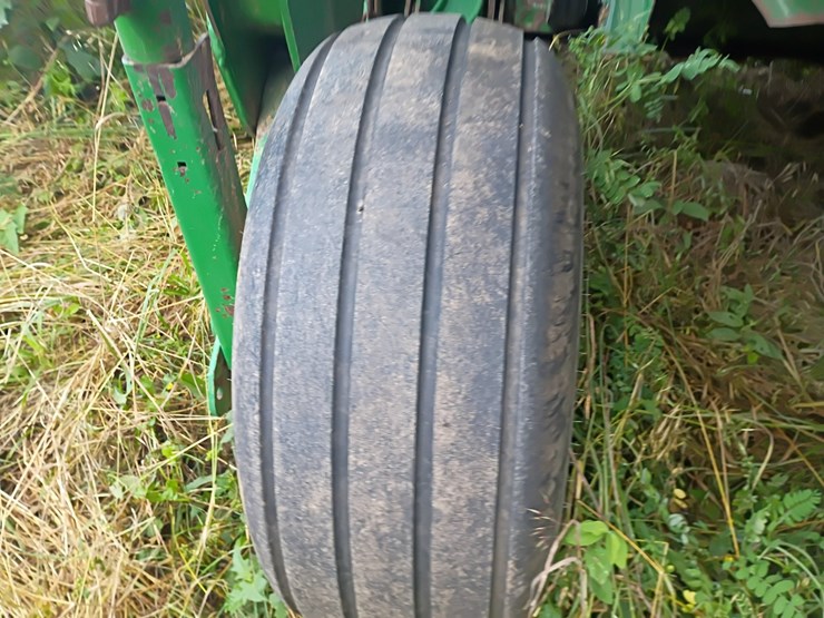 john-deere-946-image-25